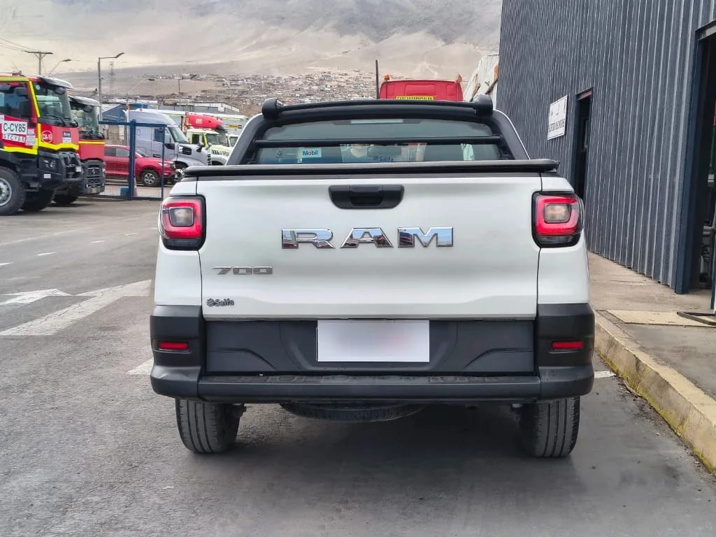 Ram 700 Slt Cd 1.4l año 2023