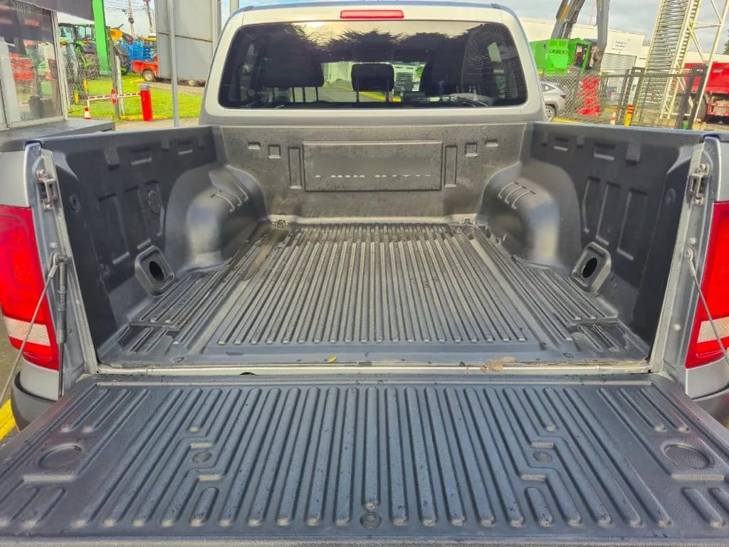 Volkswagen Amarok Dcab Tdi 4x4 Trendline 2.0 año 2023