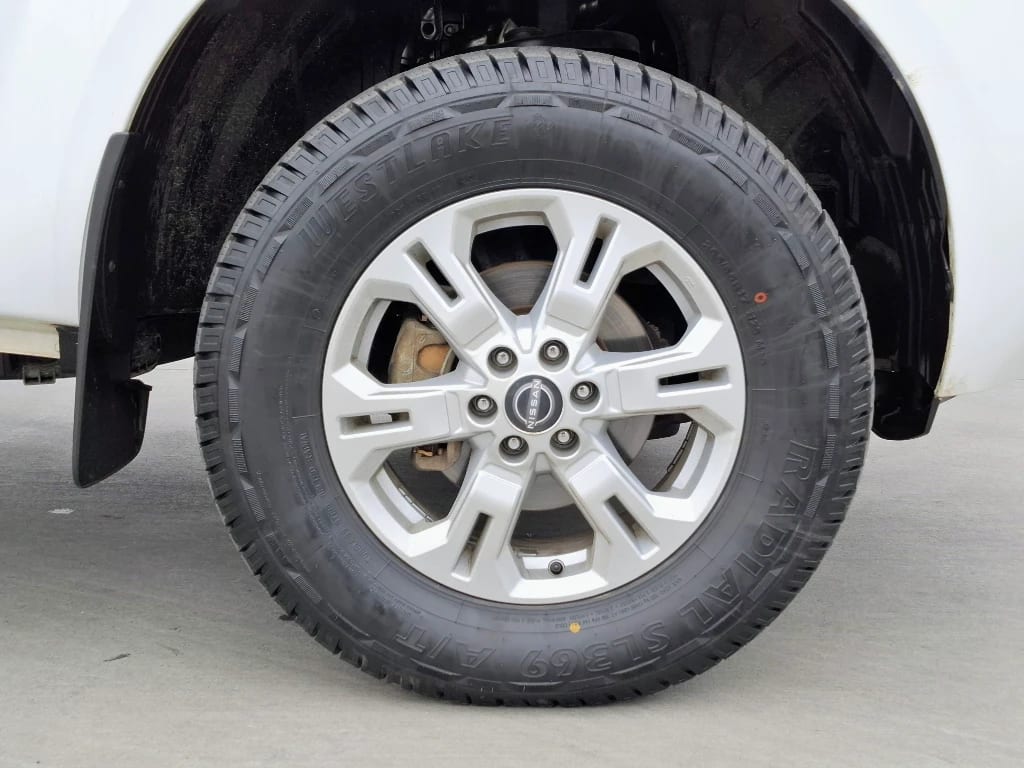 Nissan Navara Navara Dc 4x4 2.3tdi Xe año 2023