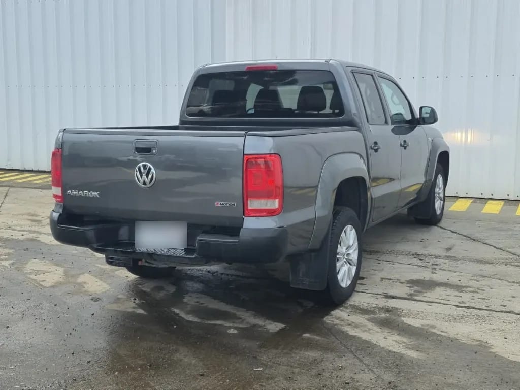 Volkswagen Amarok Dcab Tdi 4x4 Trendline 2.0 año 2023