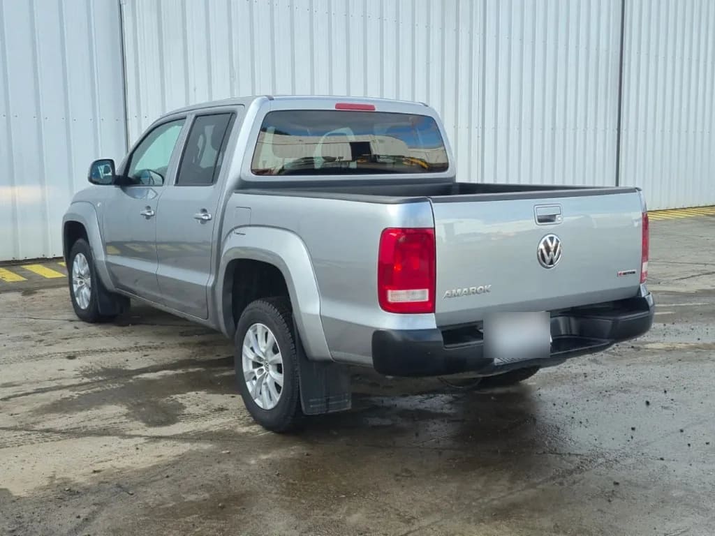 Volkswagen Amarok Dcab Tdi 4x4 Trendline 2.0 año 2023
