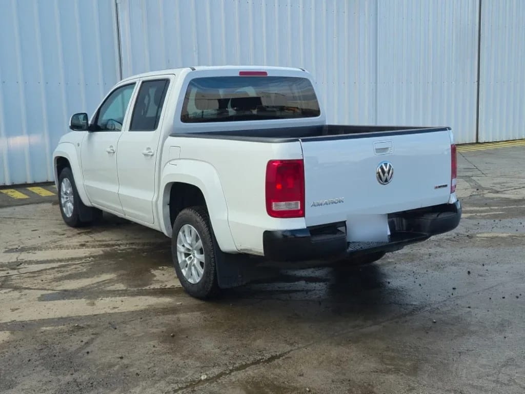 Volkswagen Amarok Dcab Tdi 4x4 Trendline 2.0 año 2023