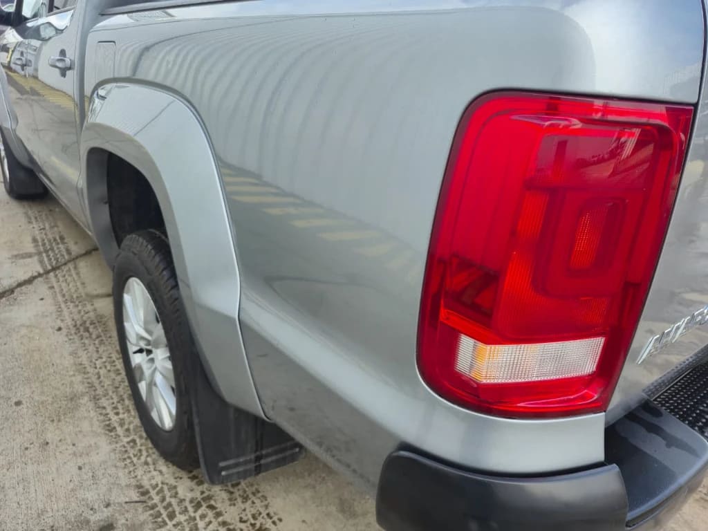 Volkswagen Amarok Dcab Tdi 4x4 Trendline 2.0 año 2023
