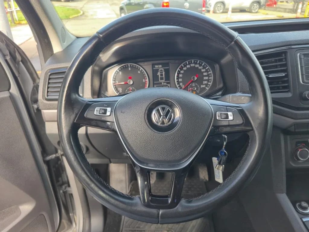 Volkswagen Amarok Dcab Tdi 4x4 Trendline 2.0 año 2023