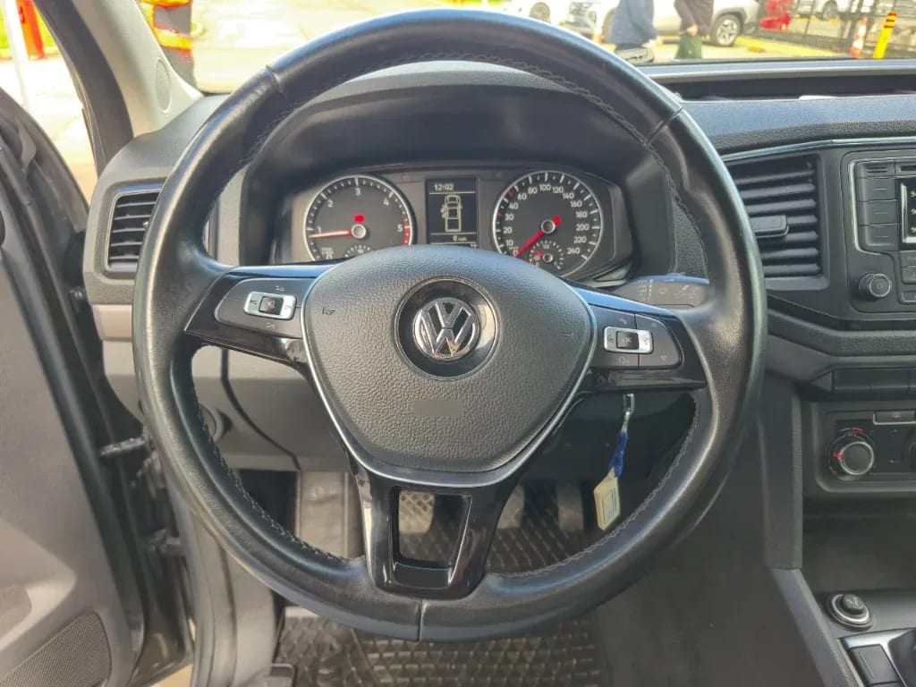 Volkswagen Amarok Dcab Tdi 4x4 Trendline 2.0 año 2023