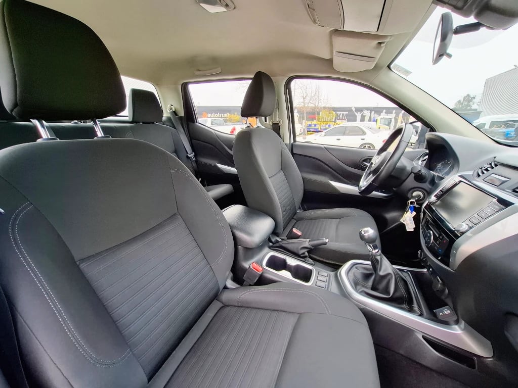 Nissan Navara Navara Dc 4x4 2.3tdi Xe año 2023