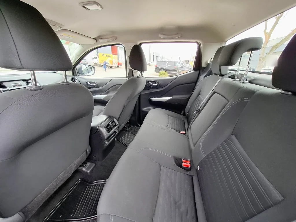 Nissan Navara Navara Dc 4x4 2.3tdi Xe año 2023