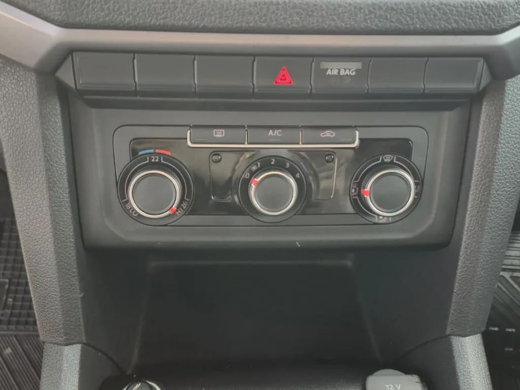 Volkswagen Amarok Dcab Tdi 4x4 Trendline 2.0 año 2023