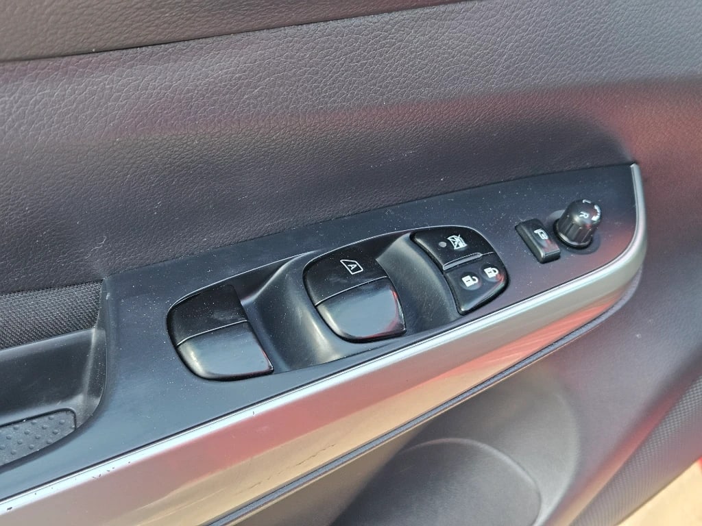 Nissan Navara Dc 4x2 2.3tdi Xe año 2023