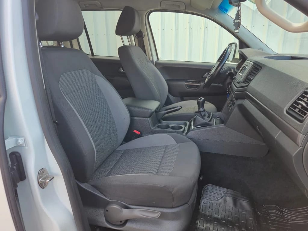 Volkswagen Amarok Dcab Tdi 4x4 Trendline 2.0 año 2023