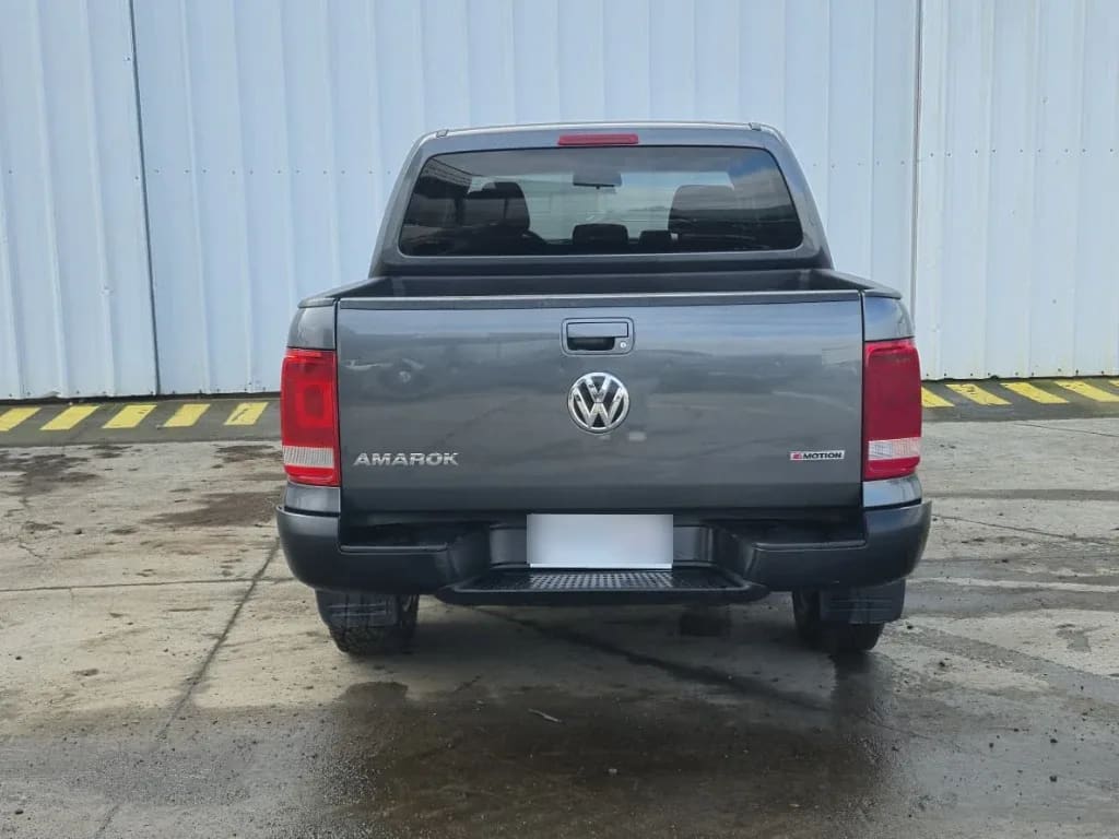 Volkswagen Amarok Confortline At 4x4 Tdi 2.0 año 2023