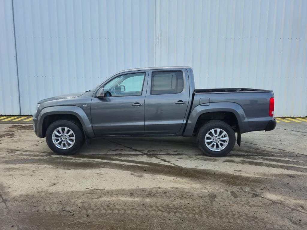 Volkswagen Amarok Confortline At 4x4 Tdi 2.0 año 2023