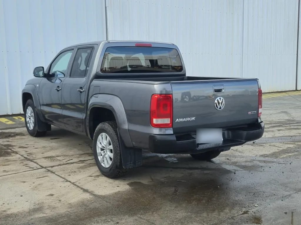 Volkswagen Amarok Confortline At 4x4 Tdi 2.0 año 2023