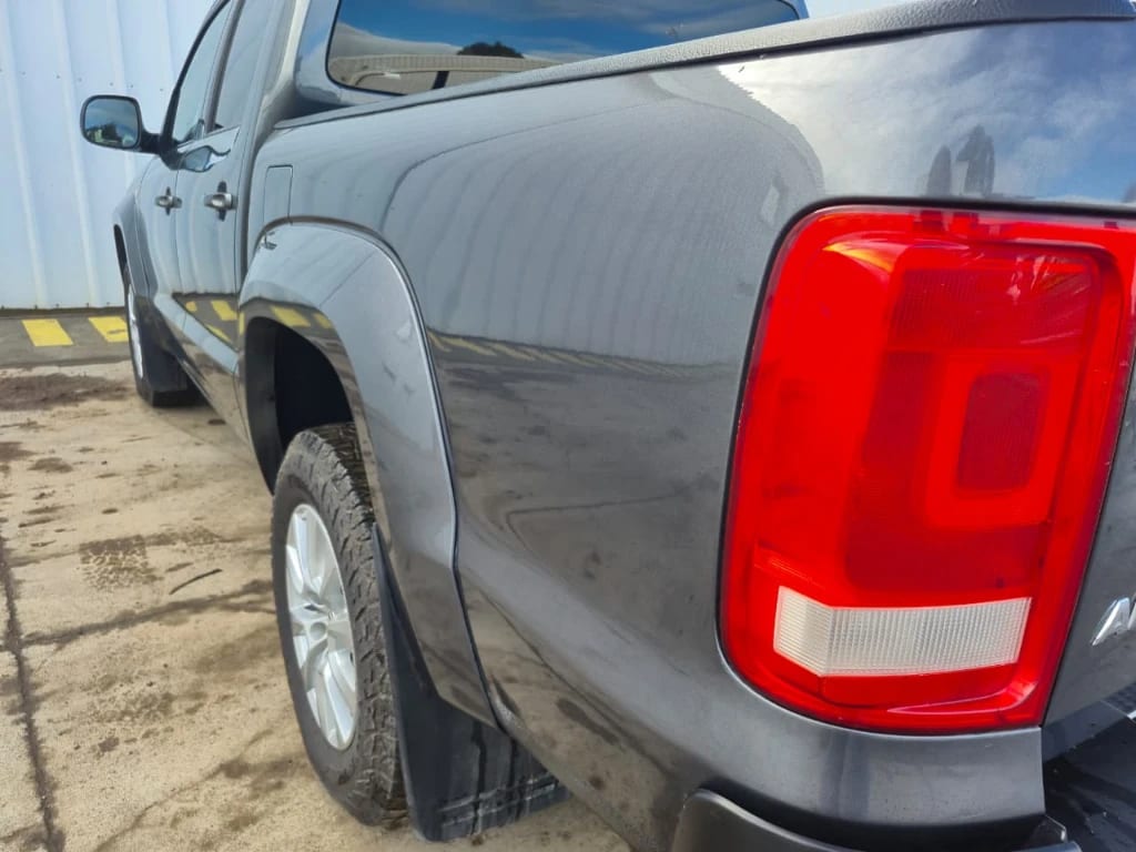 Volkswagen Amarok Confortline At 4x4 Tdi 2.0 año 2023