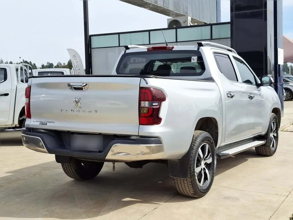 Peugeot Landtrek 1.9 Action4 Hdi Diesel 4x4 150 Hp Mt 4p año 2022