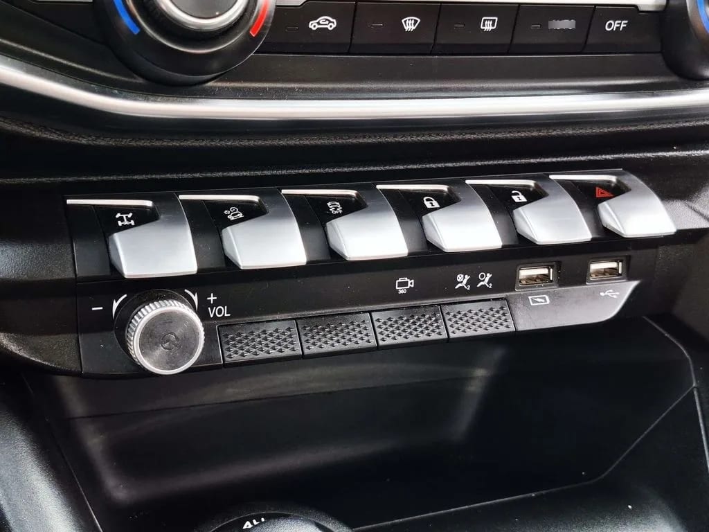 Peugeot Landtrek 1.9 Action4 Hdi Diesel 4x4 150 Hp Mt 4p año 2022