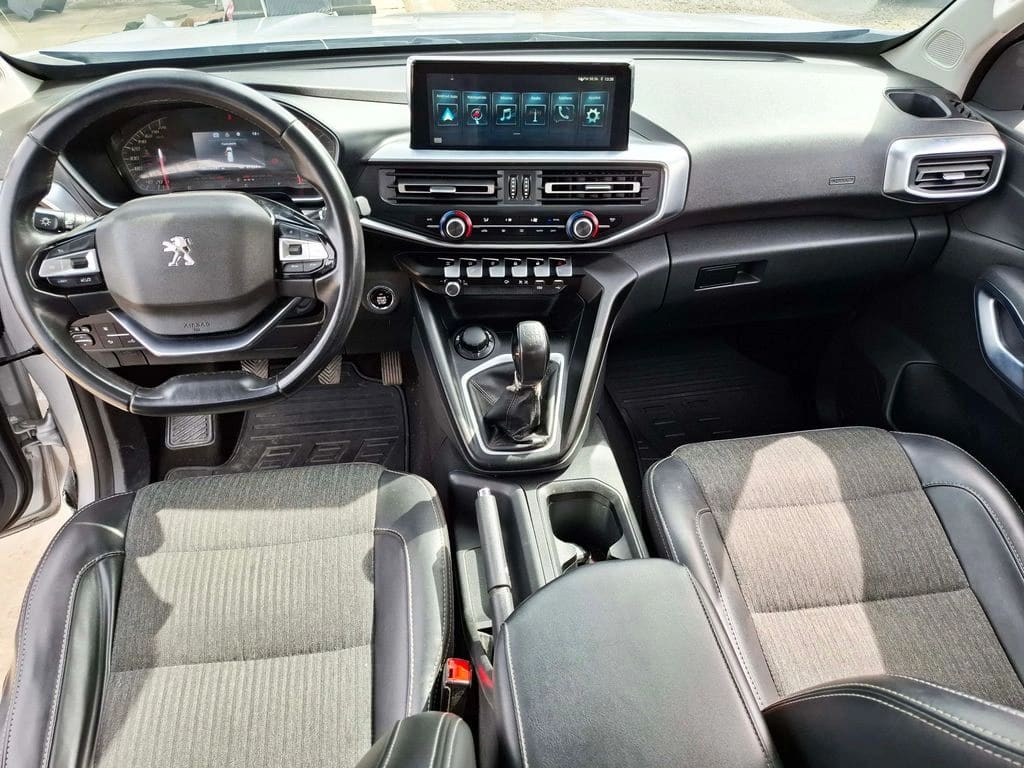 Peugeot Landtrek 1.9 Action4 Hdi Diesel 4x4 150 Hp Mt 4p año 2022