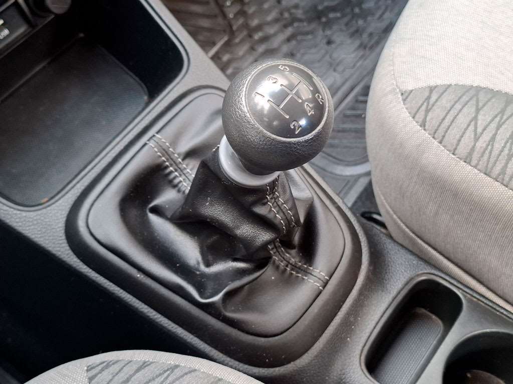 Kia Soluto Lx 1.4 año 2020