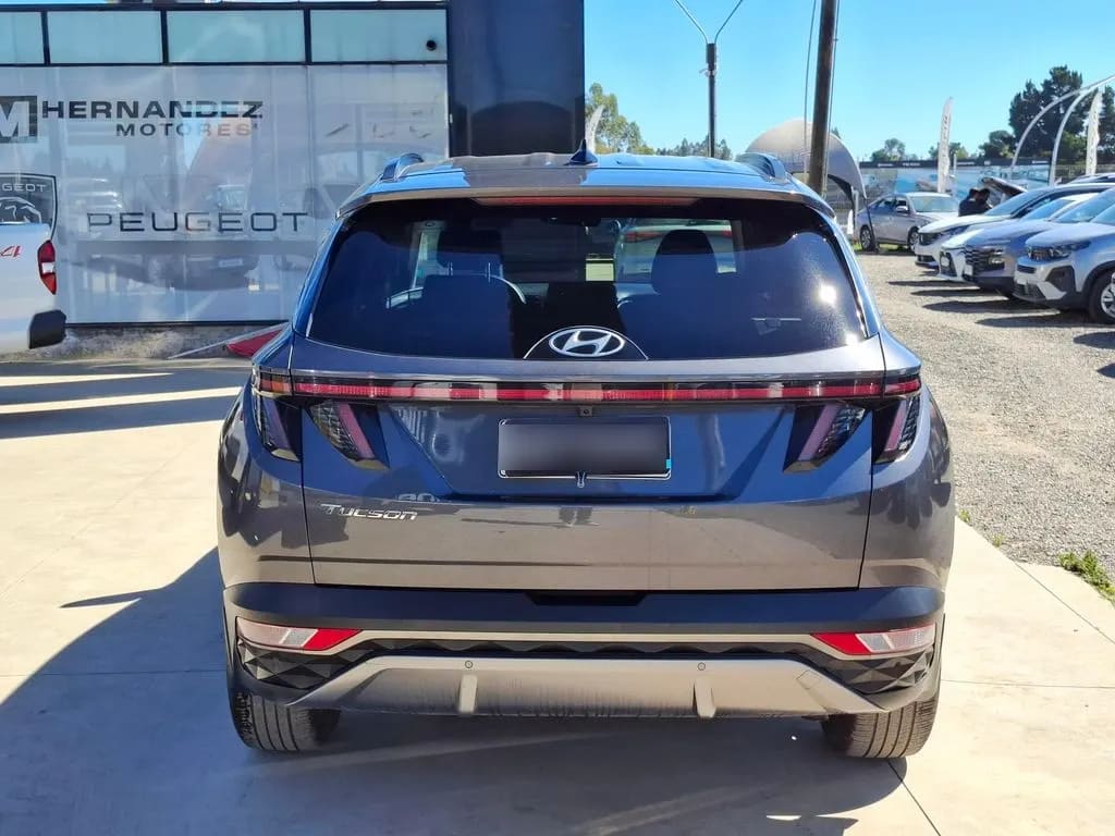 Hyundai Tucson 2.0 Nx4 Plus 2wd At 5p año 2023