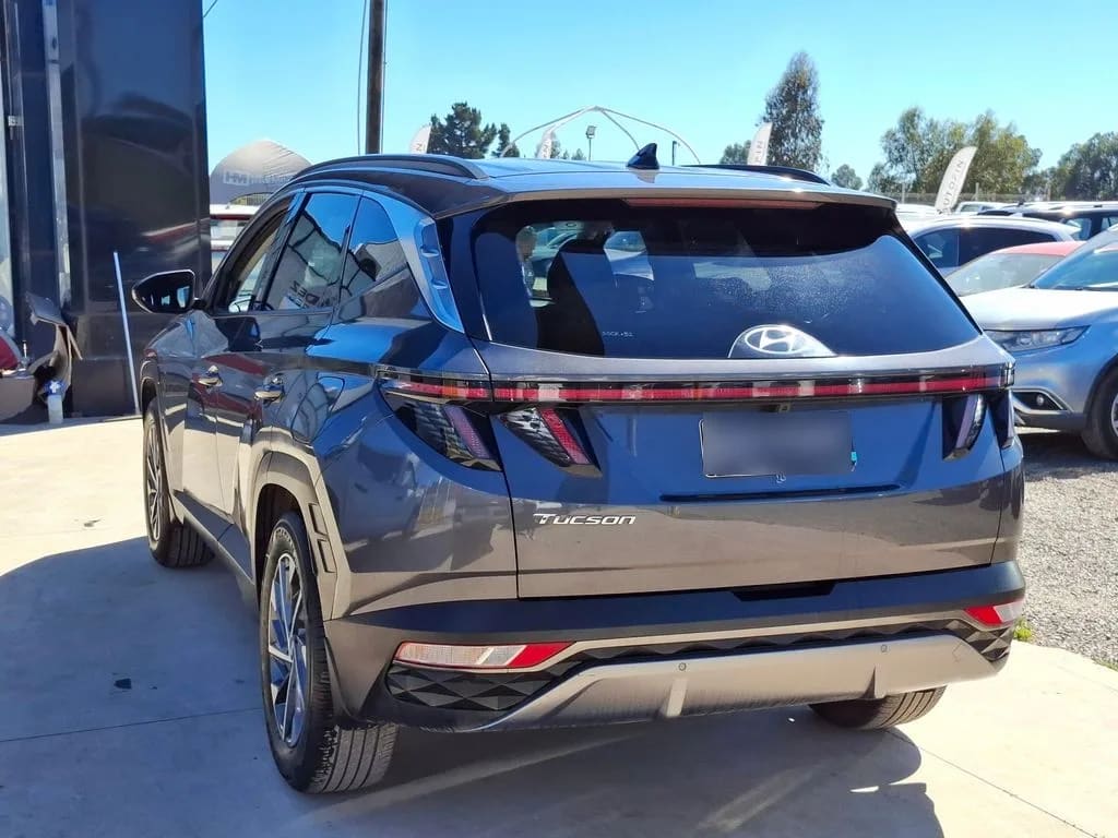 Hyundai Tucson 2.0 Nx4 Plus 2wd At 5p año 2023