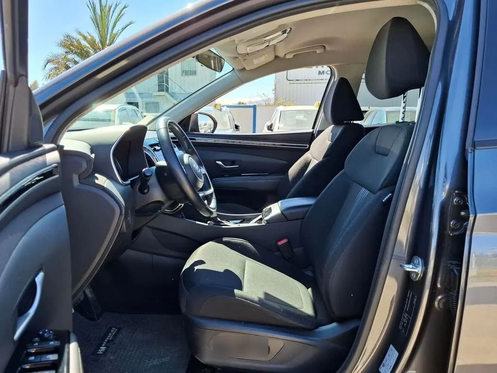 Hyundai Tucson 2.0 Nx4 Plus 2wd At 5p año 2023