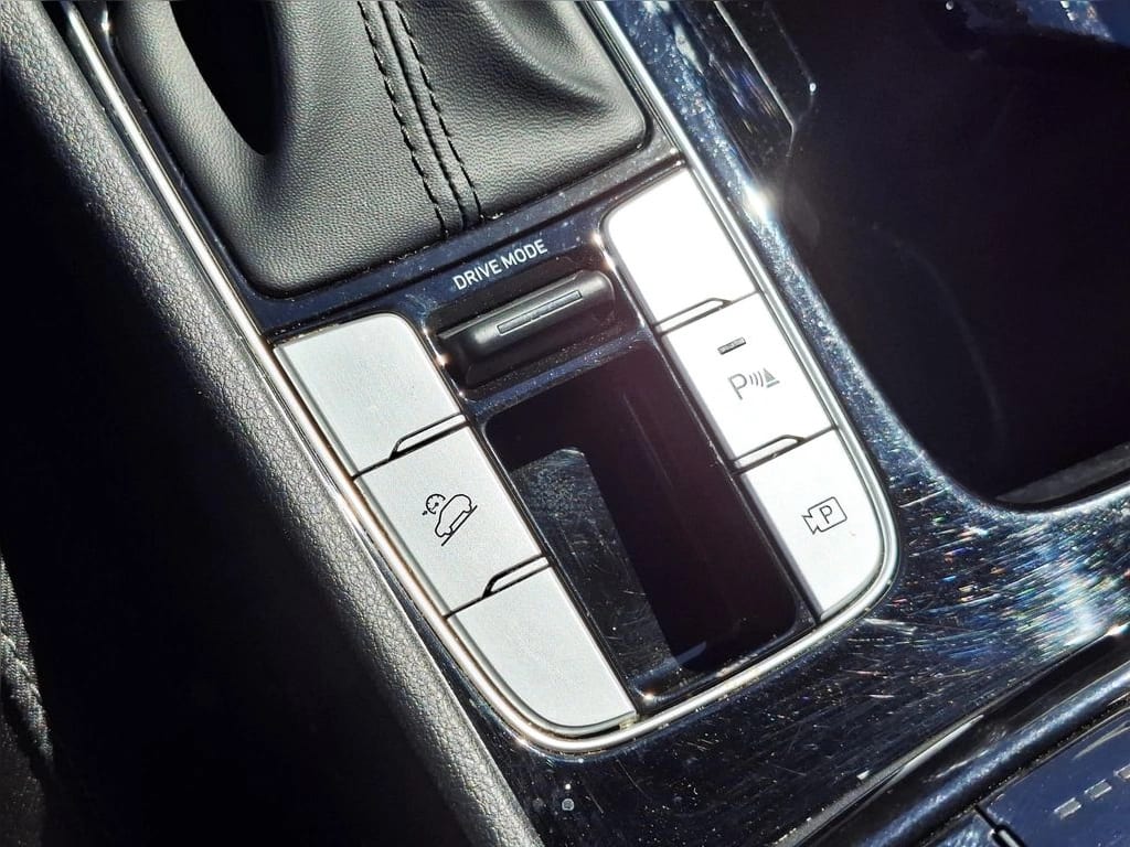 Hyundai Tucson 2.0 Nx4 Plus 2wd At 5p año 2023