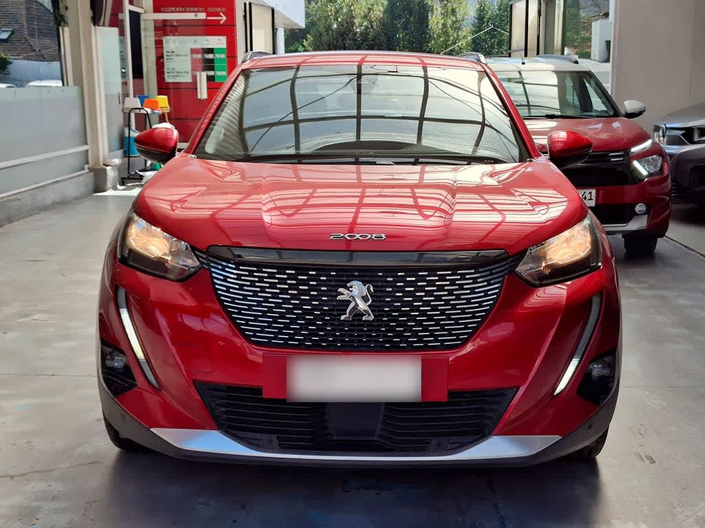 Peugeot 2008 1.5 Allure Bluehdi año 2021