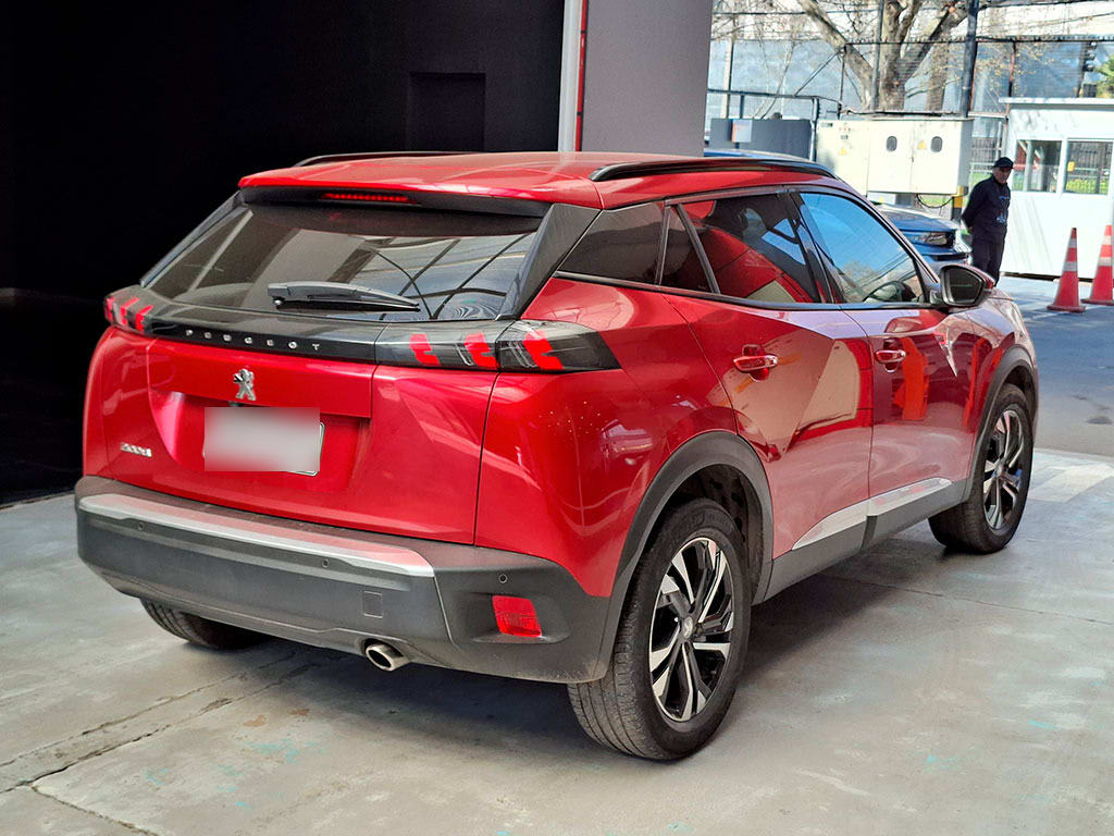 Peugeot 2008 1.5 Allure Bluehdi año 2021