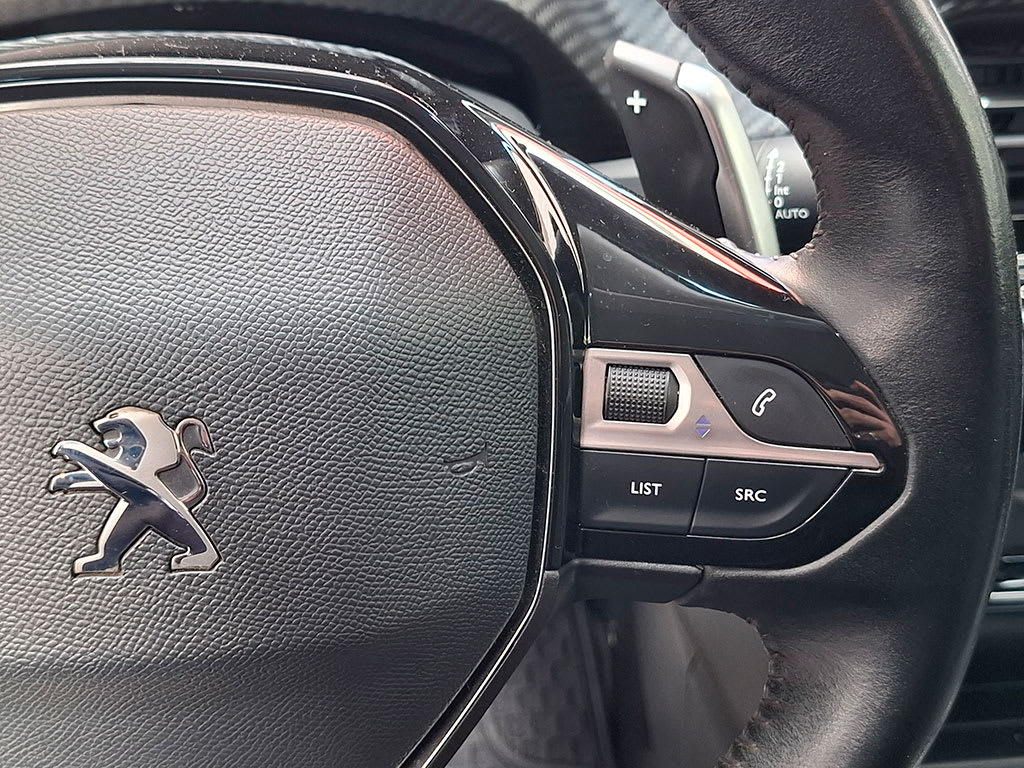 Peugeot 2008 1.5 Allure Bluehdi año 2021