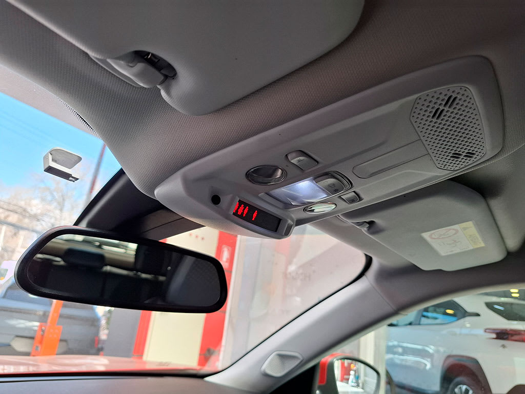 Peugeot 2008 1.5 Allure Bluehdi año 2021