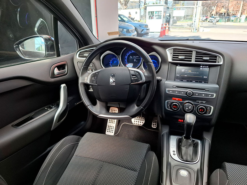 DS Automobiles 4 1.6 Crossback Bluehdi Diesel So Chic año 2019