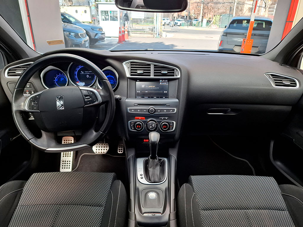 DS Automobiles 4 1.6 Crossback Bluehdi Diesel So Chic año 2019