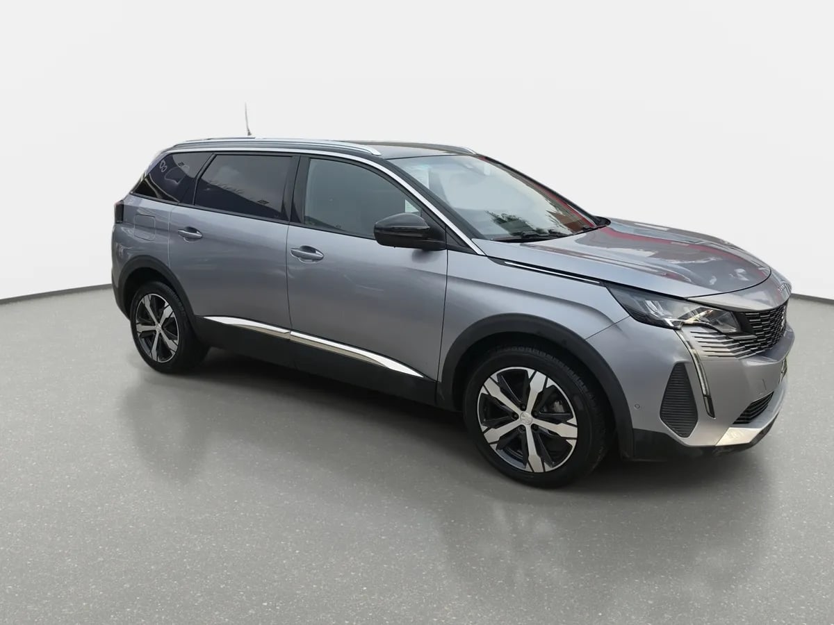 Peugeot 5008 1.5 Allure Pack Bluehdi 130 4x2 Eat8 5p año 2024