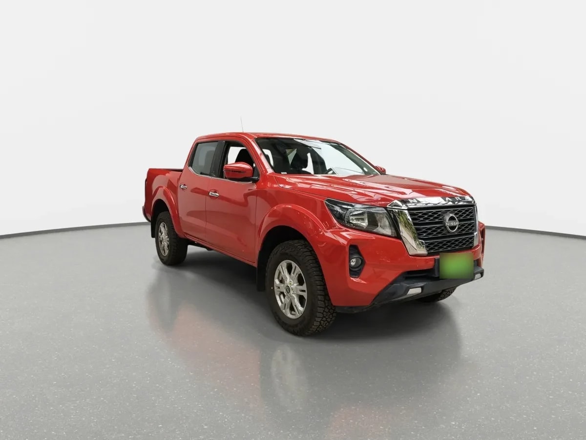 Nissan Navara 2.3d Xe Diesel 4x2 Dob.cab. Mt 4p año 2024