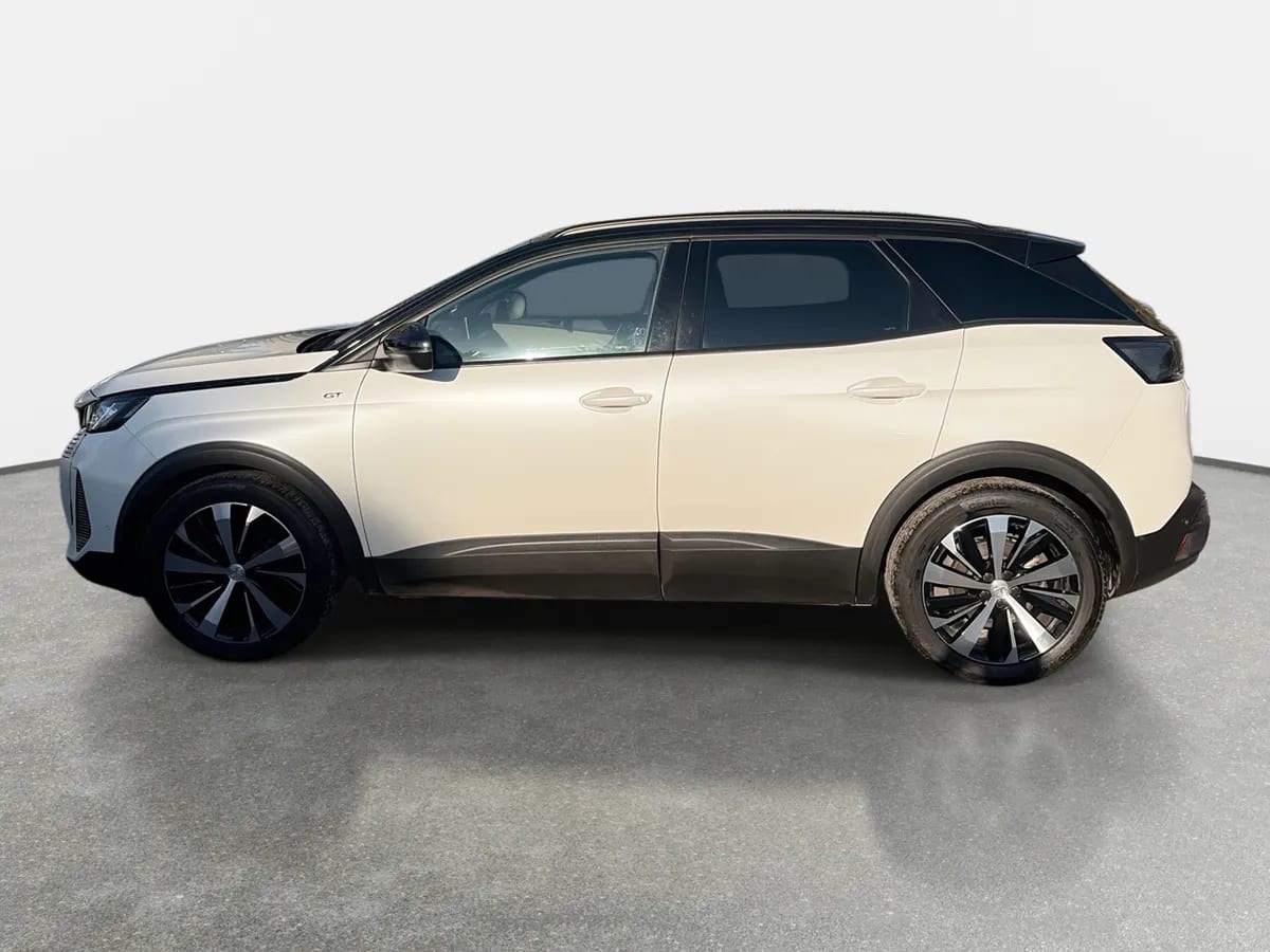 Peugeot 3008 1.5 Gt Black Pack Bluehdi 130 4x2 Eat8 5p año 2024