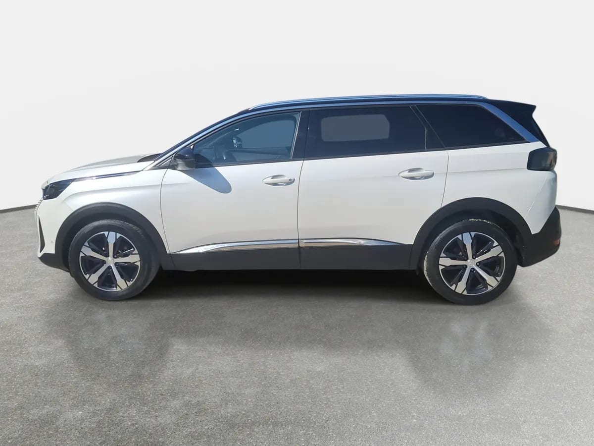 Peugeot 5008 1.5 Allure Pack Bluehdi 130 4x2 Eat8 5p año 2024