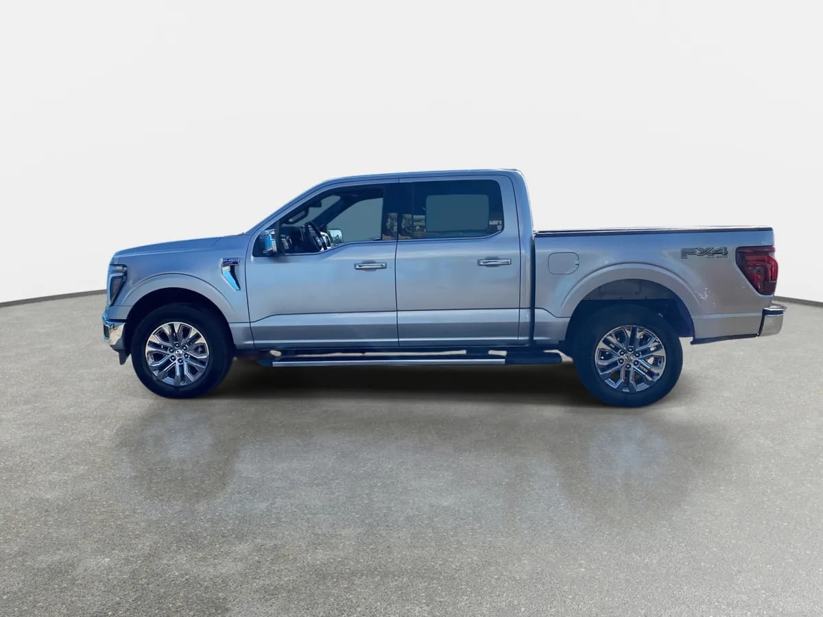 Ford F-150 5.0 Lariat Luxury Cc Dob. Cab. 4x4 At 4p año 2025
