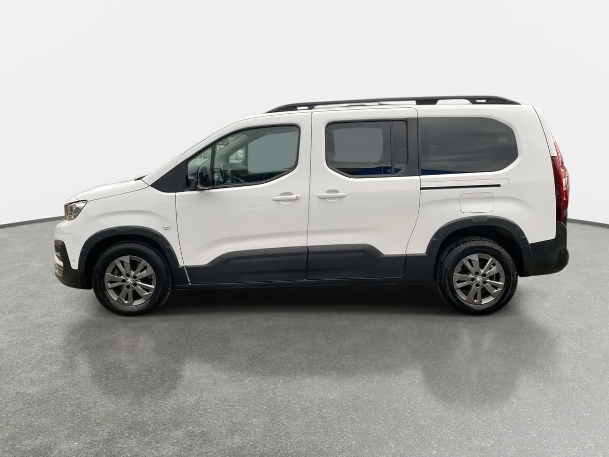 Peugeot Rifter 1.5 Allure Bluehdi Diesel 4x2 130hp Eat8 5p año 2023