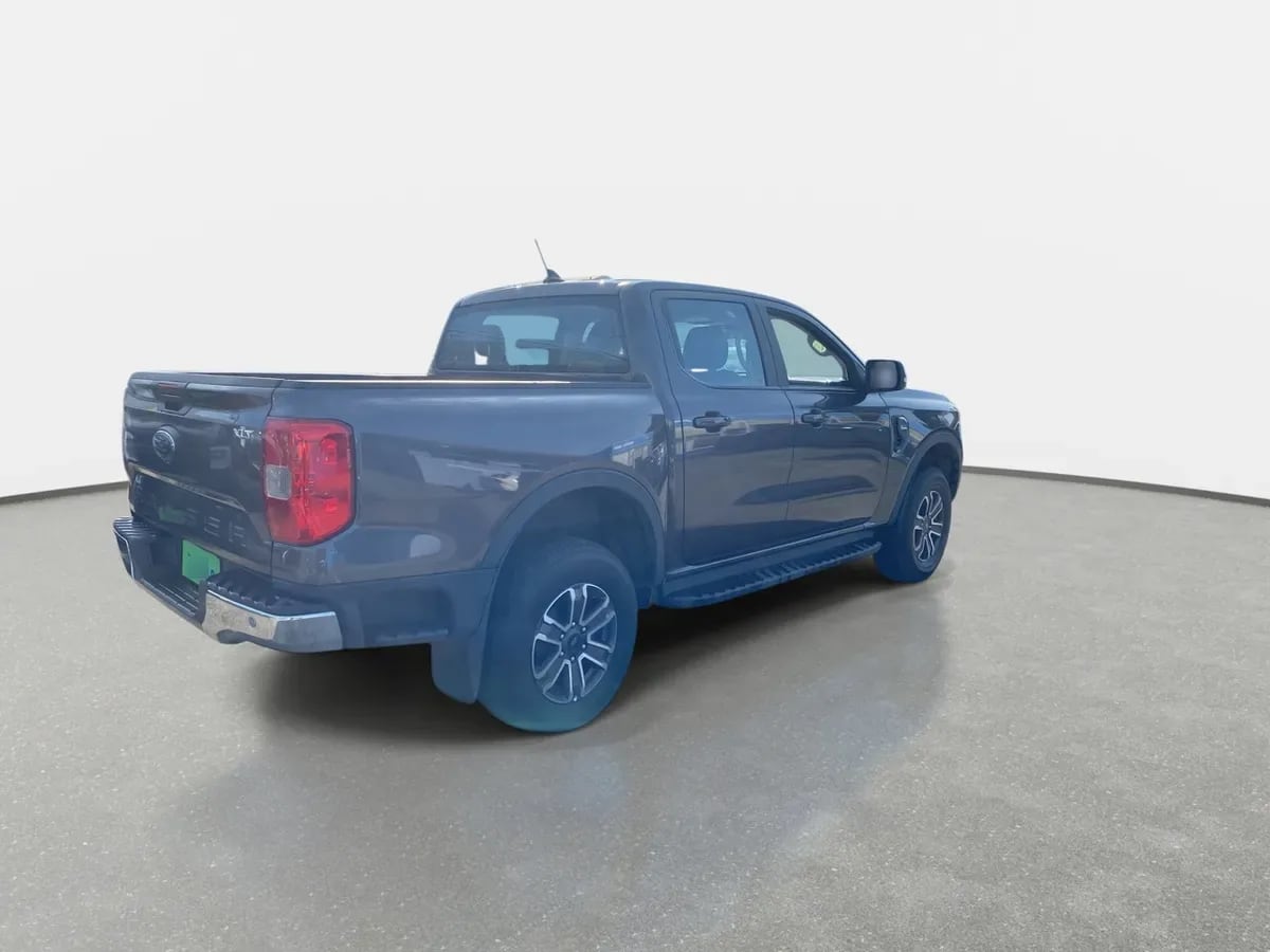 Ford Ranger 2.0 Xlt Diesel 4x2 Dob. Cab. At 4p año 2025