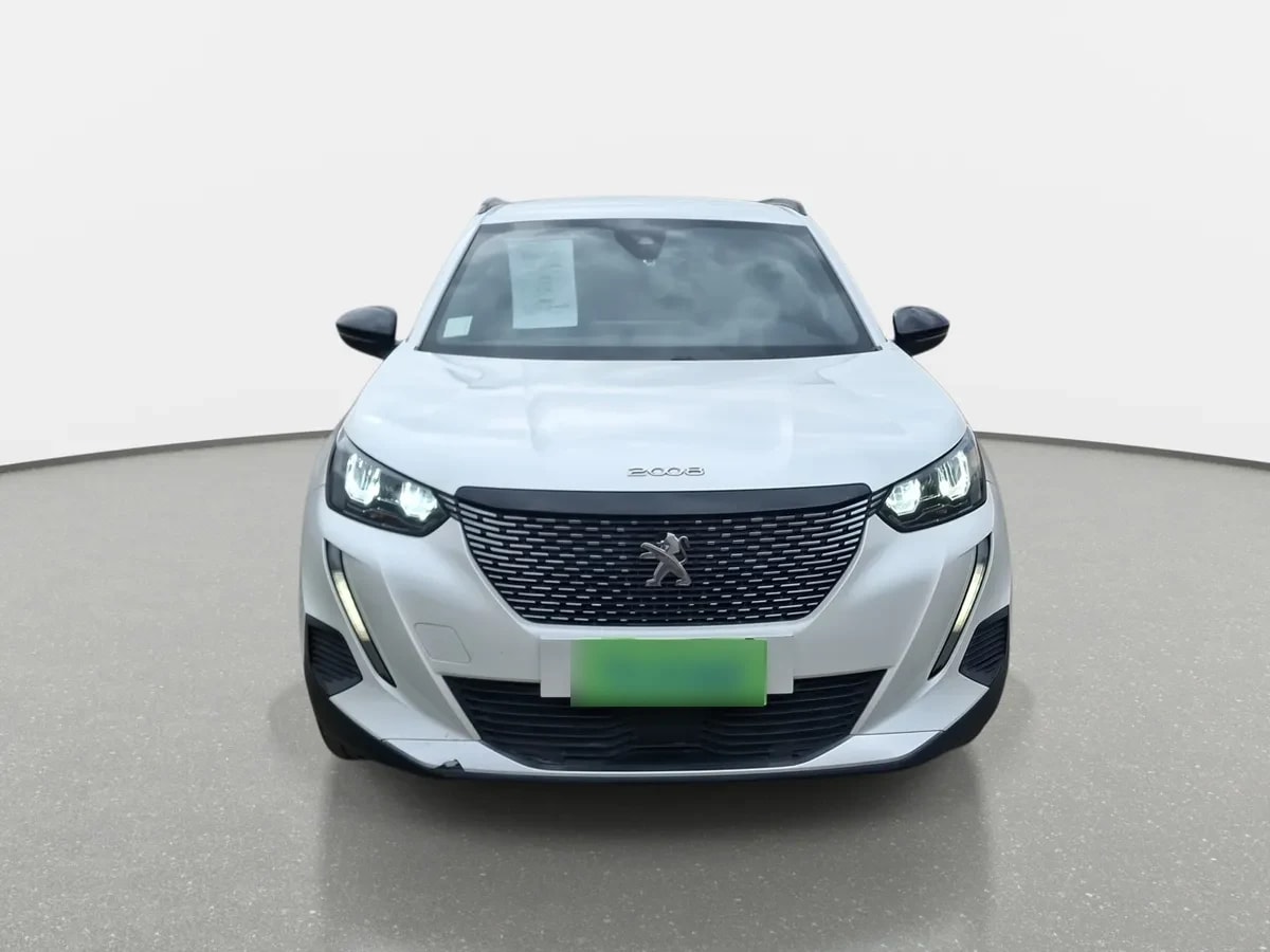Peugeot 2008 1.2 Allure Puretech 130 4x2 Mt 5p año 2023