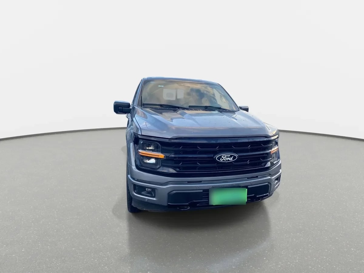 Ford F-150 5.0 Xlt Cc Dob. Cab. 4x4 At 4p año 2025