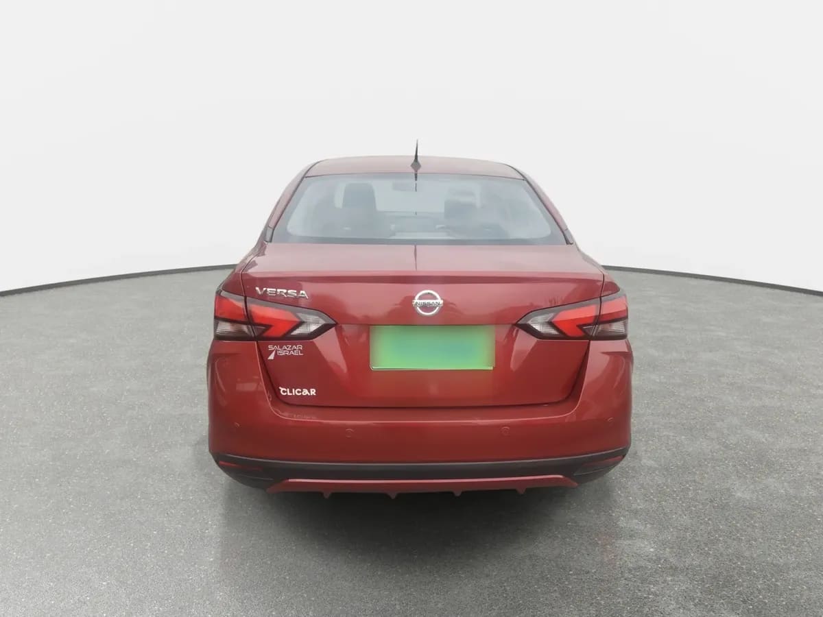 Nissan Versa 1.6 Advance 4x2 Mt 4p año 2023