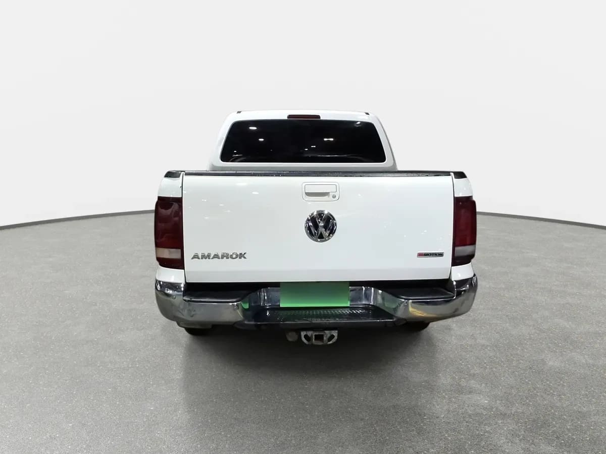 Volkswagen Amarok 2.0 Highline Diesel 4motion 4x4 Dob. Cab. At 4p año 2023