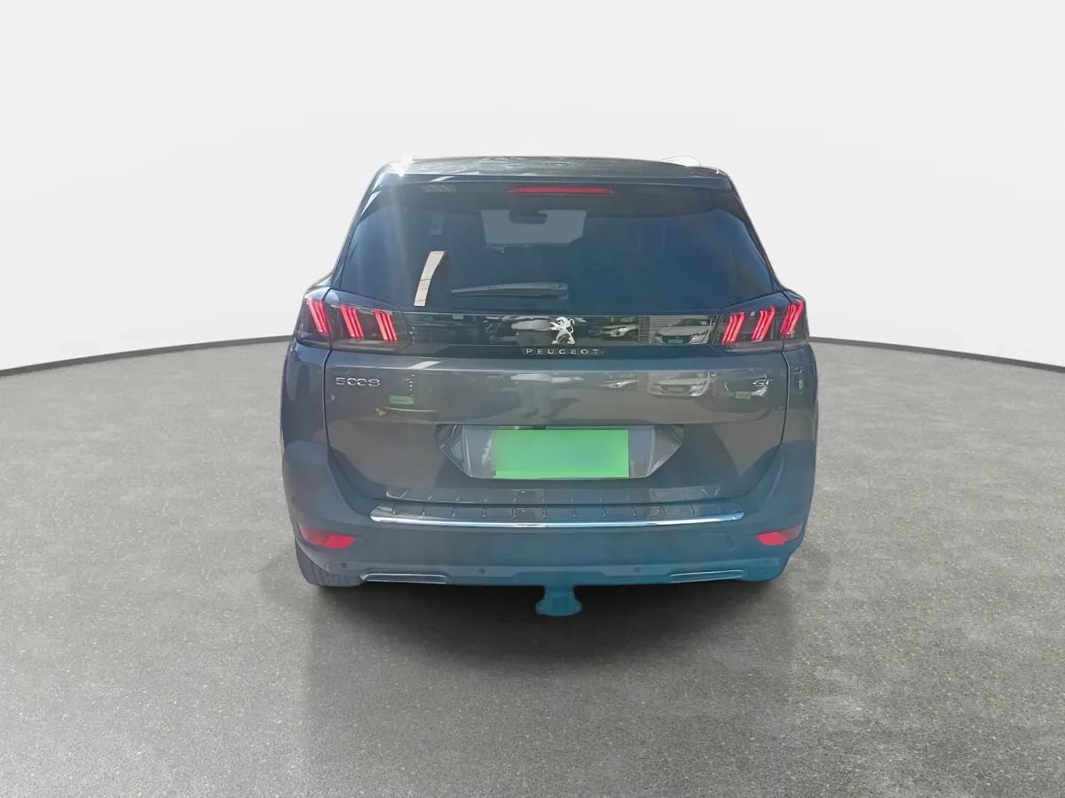 Peugeot 5008 1.6 Gt Puretech 180 4x2 Eat8 5p año 2023