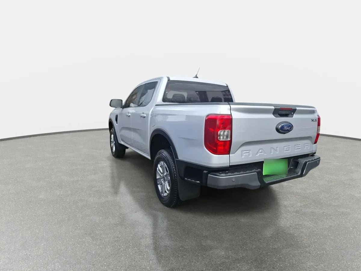 Ford Ranger 2.0 Xls Diesel 4x2 Dob. Cab. Mt 4p año 2024
