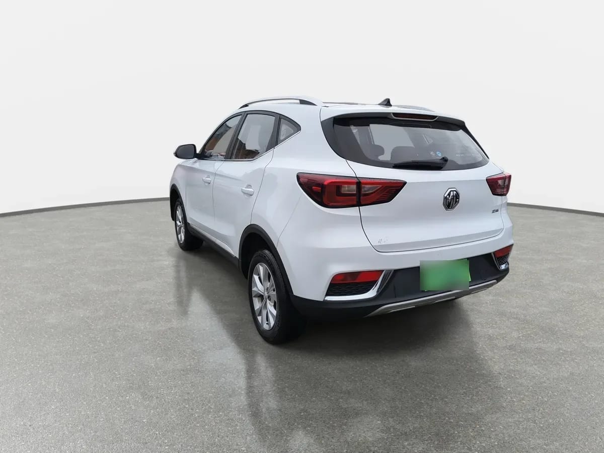 MG Mg Zs 1.5 Std 4x2 Mt 5p año 2023