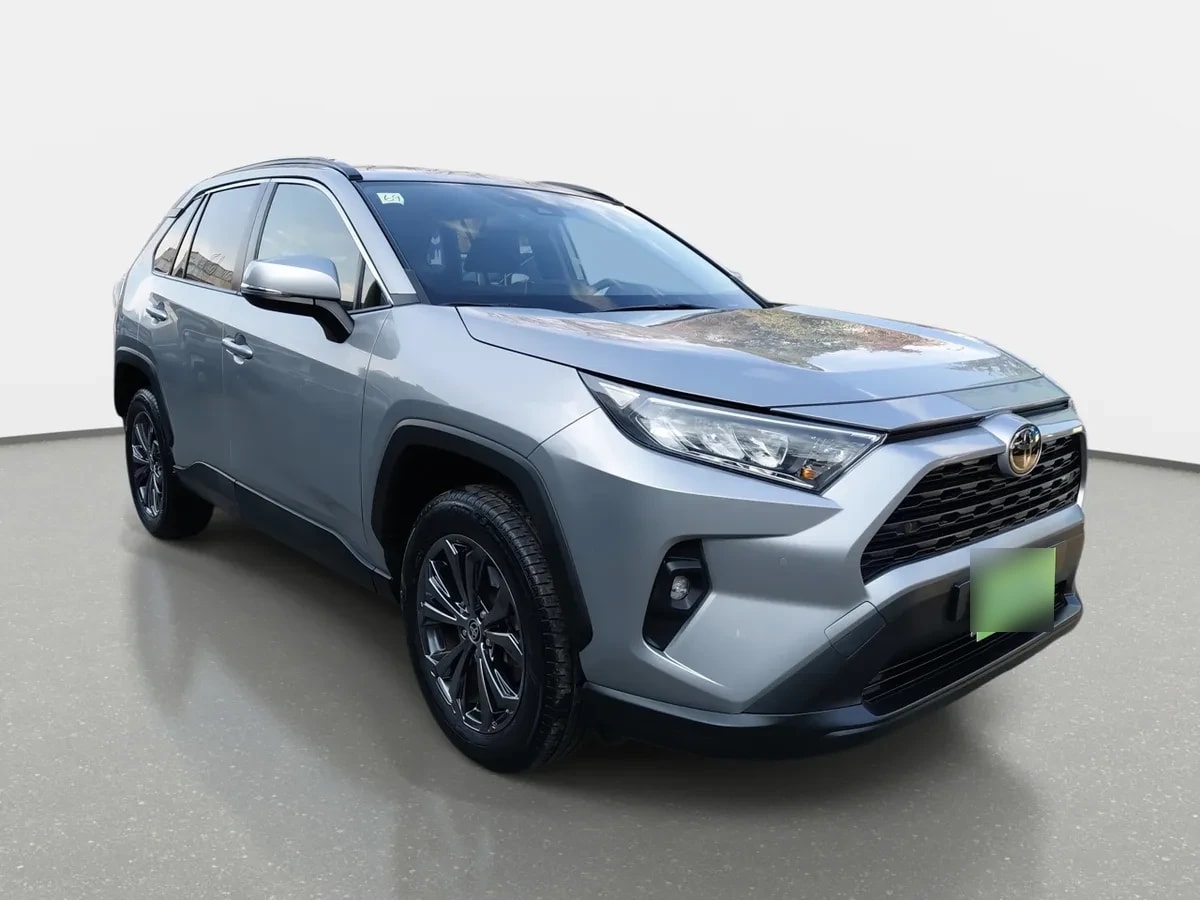 Toyota Rav 4 2.0 Xle 4x2 Cvt At 5p año 2025