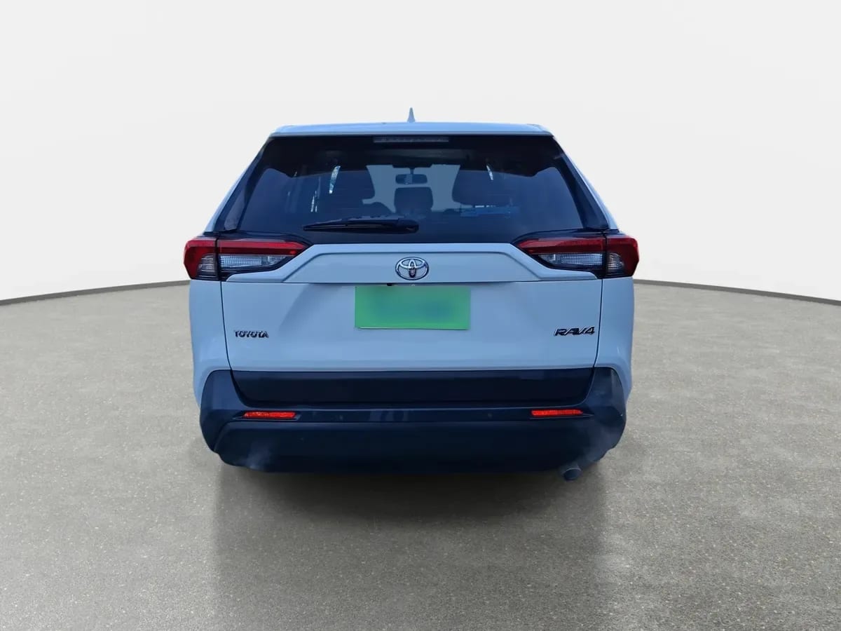 Toyota Rav 4 2.0 Le 4x2 Cvt At 5p año 2022