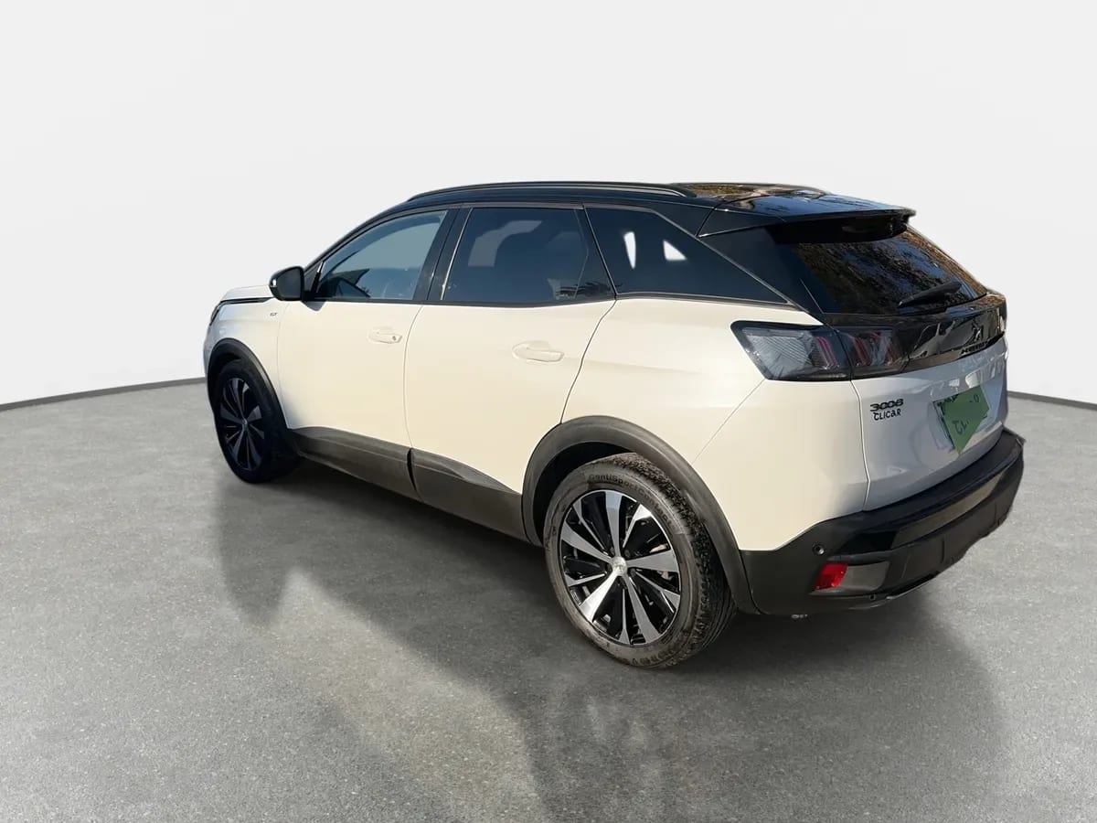 Peugeot 3008 1.5 Gt Black Pack Bluehdi 130 4x2 Eat8 5p año 2024