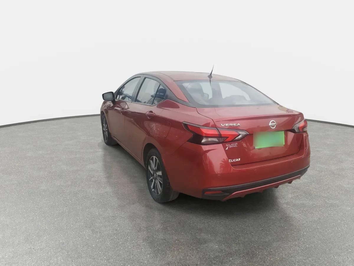 Nissan Versa 1.6 Advance 4x2 Mt 4p año 2023